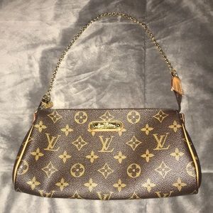 Louis Vuitton clutch
